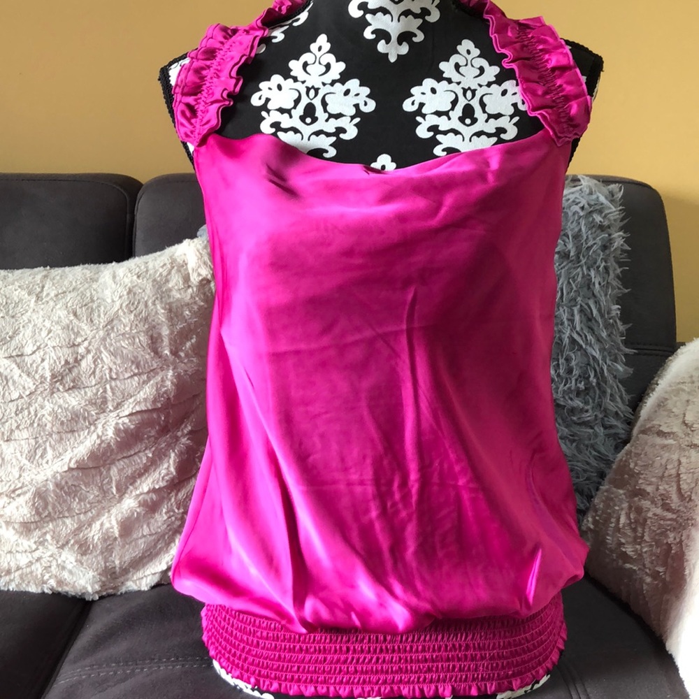 CHARLOTTE RUSSE Fuchsia Sleeveless Top Size M